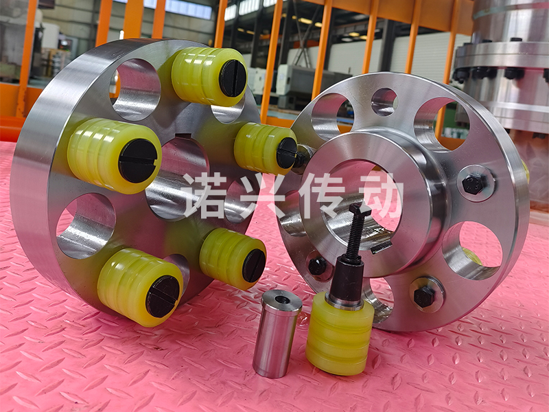 彈性聯(lián)軸器受載時產(chǎn)生變形